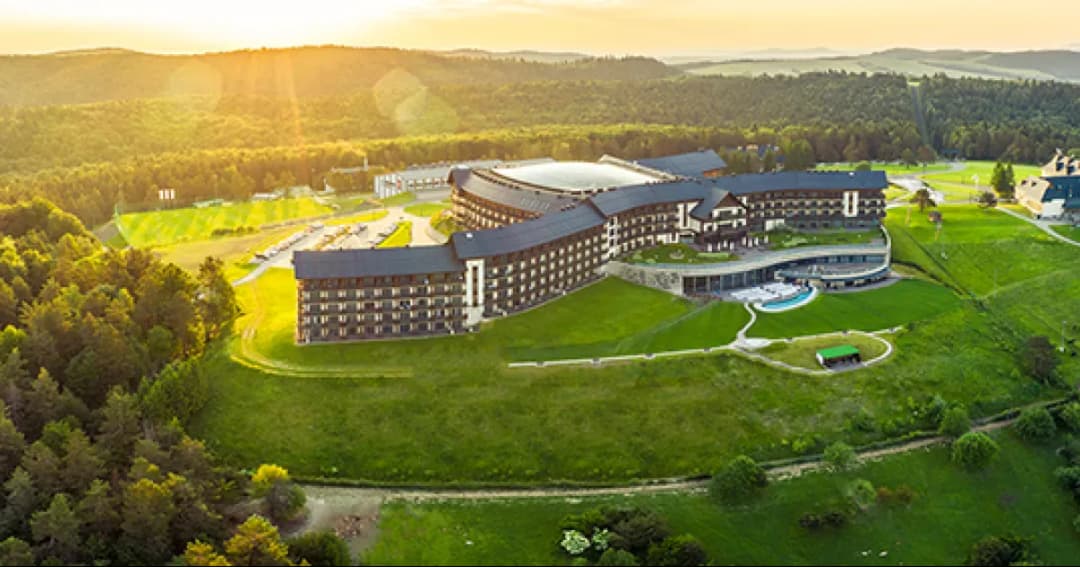 Kto jest właścicielem hotelu Arłamów? Poznaj tajemnice zarządzania